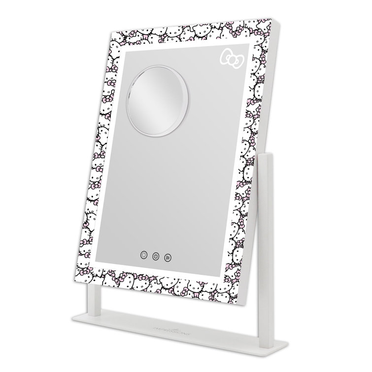 Mirror with deals light and magnification